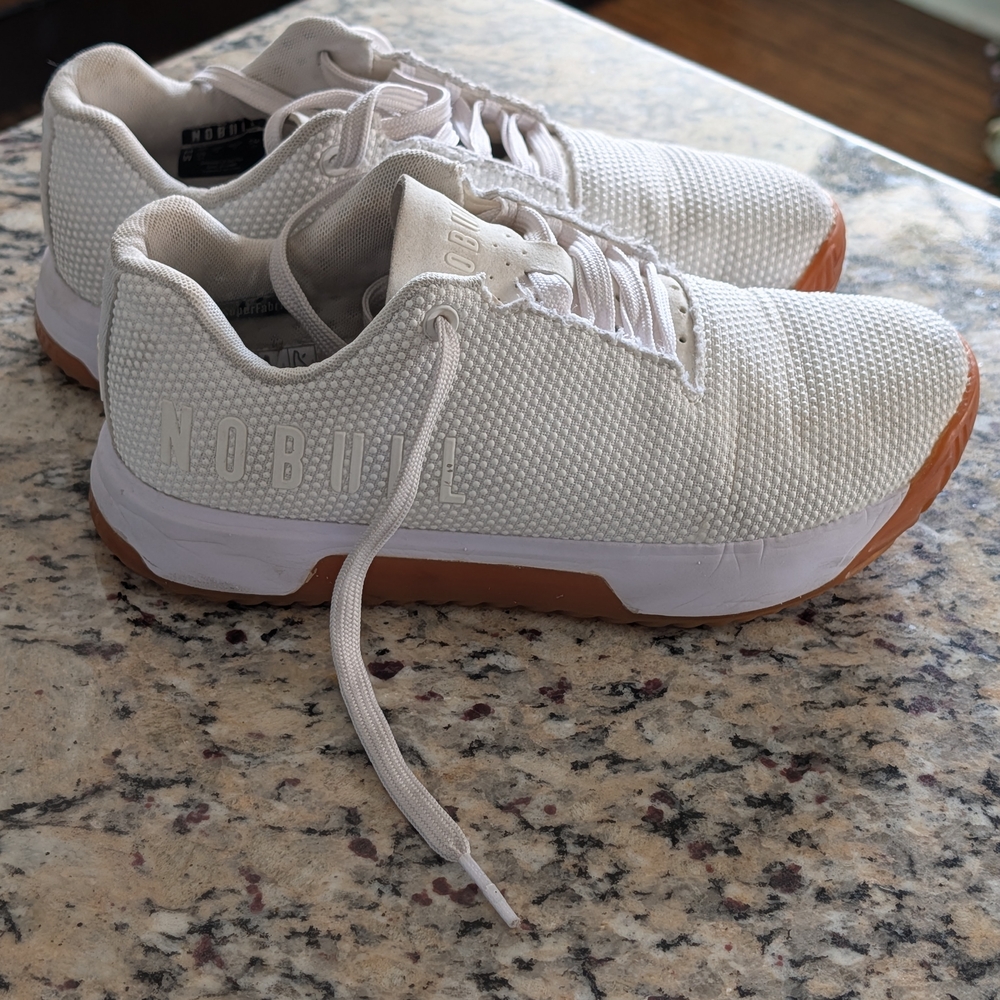 NOBULL Unisex White Sneakers~W: 6.5/ M: 5